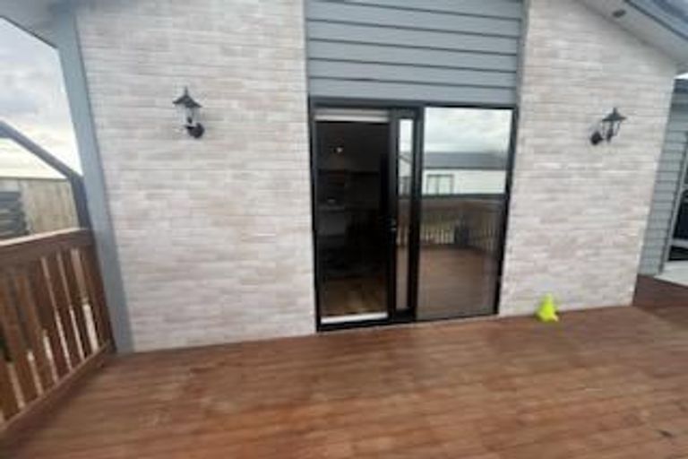 Photo of property in 41 Farranfore Road, Opaheke, Papakura, 2113