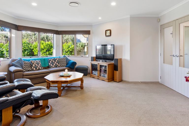 Photo of property in 48 Woodleigh Place, Ohauiti, Tauranga, 3112