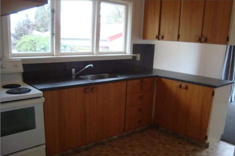 Photo of property in 27 Hounslow Street, Ilam, Christchurch, 8041