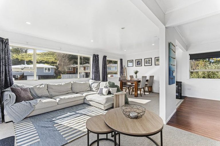 Photo of property in 6 Clearmont Crescent, Blagdon, New Plymouth, 4310