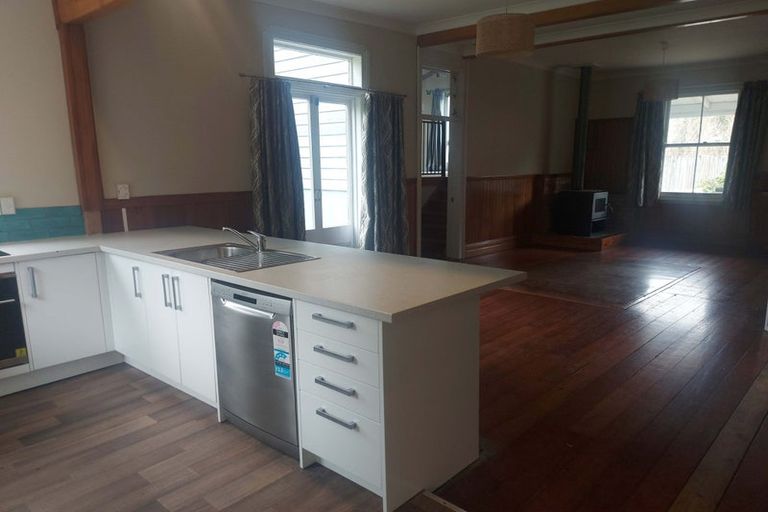 Photo of property in 32 Manaia Road, Portland, Whangarei, 0178