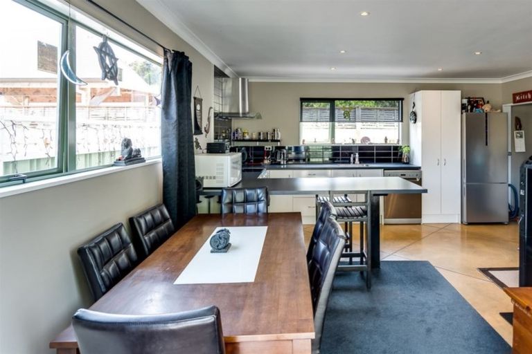 Photo of property in 48b Petane Road, Bay View, Napier, 4104