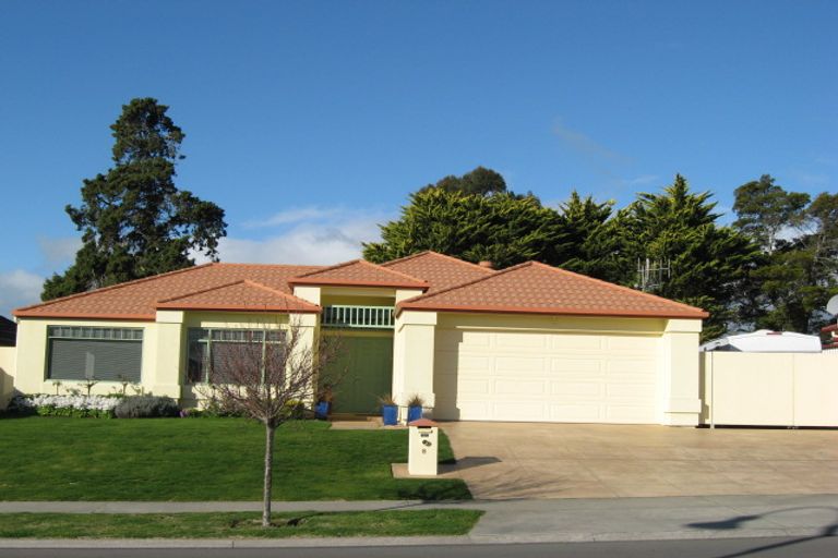 Photo of property in 8 Palmbrook Avenue, Havelock North, 4130