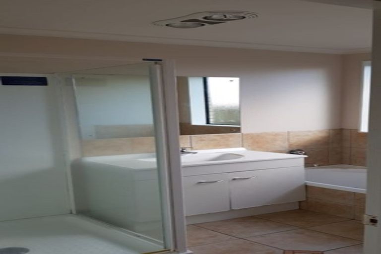 Photo of property in 37 Pateke Drive, Takanini, 2112