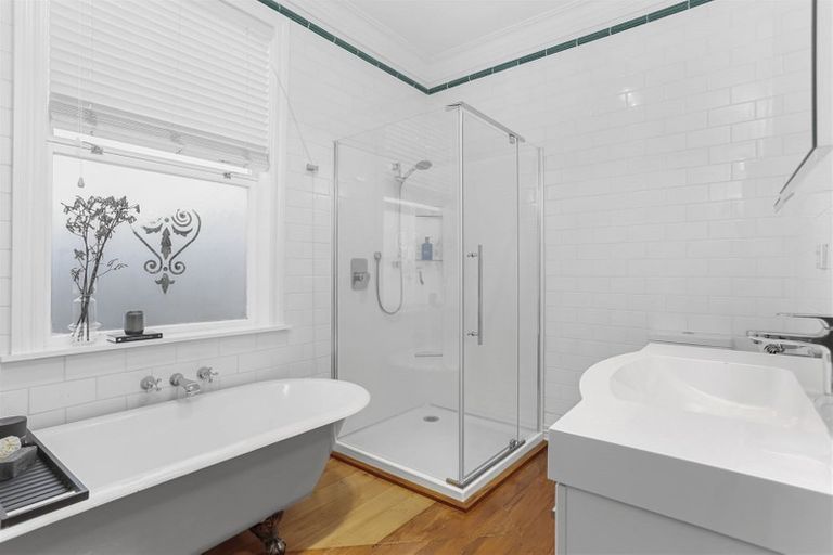 Photo of property in 26 Mariposa Crescent, Birkenhead, Auckland, 0626