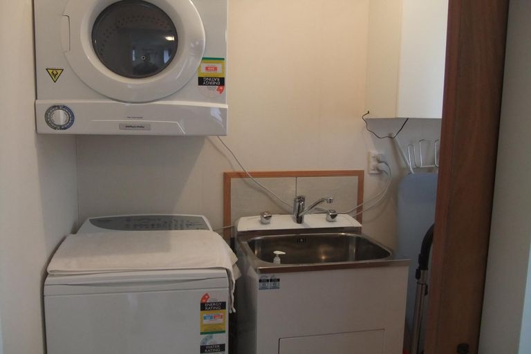 Photo of property in 60a Moore Street, Leamington, Cambridge, 3432