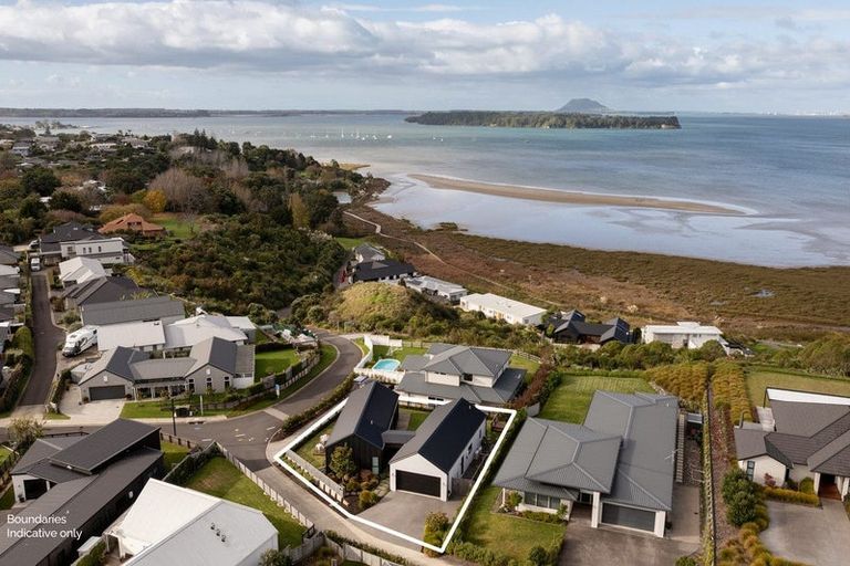 Photo of property in 1 Whitworth Lane, Omokoroa, 3114