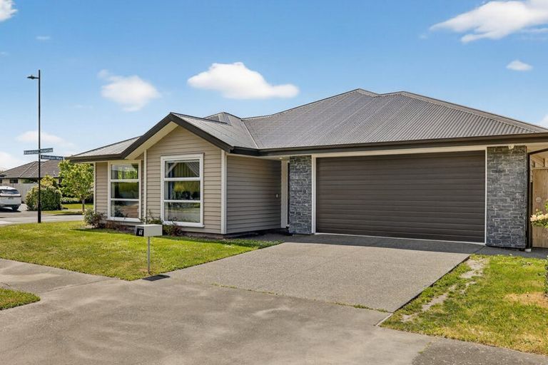 Photo of property in 68 Packard Crescent, Halswell, Christchurch, 8025