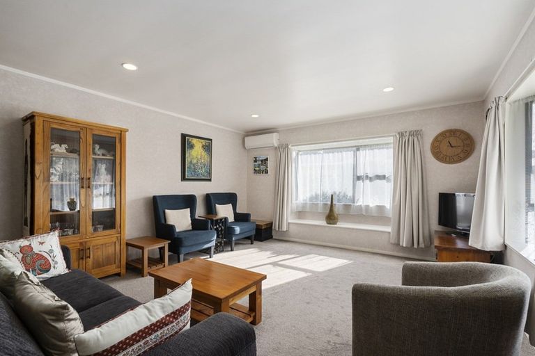 Photo of property in 86 Elizabeth Street, Waikanae, 5036