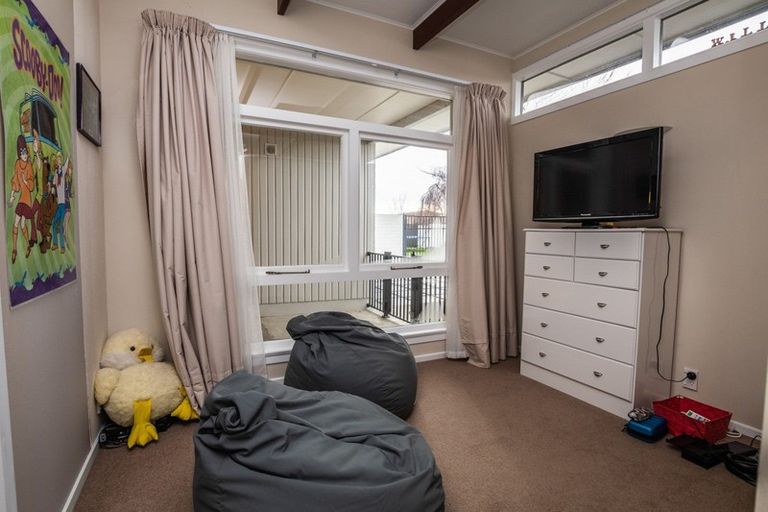 Photo of property in 32 Hillary Street, Winton, 9720