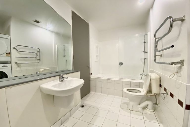 Photo of property in Sirocco Apartments, 404/8 Church Street, Wellington Central, Wellington, 6011