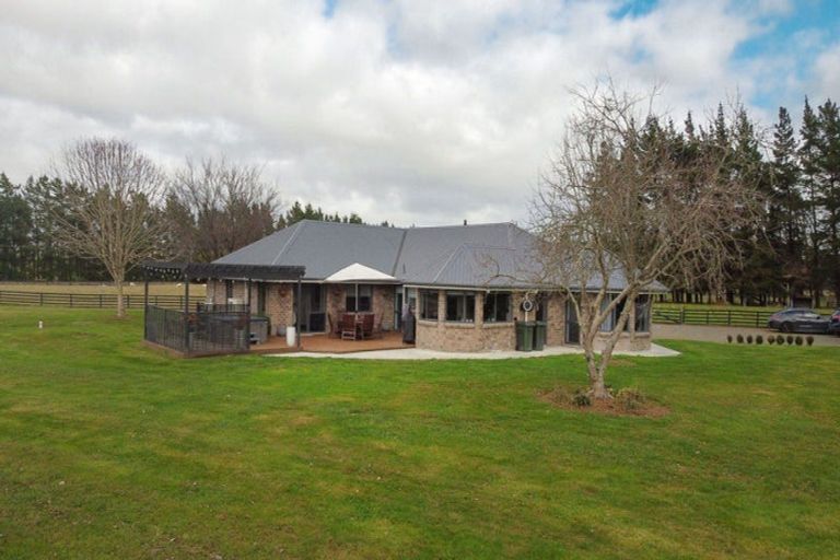 Photo of property in 12 Totaramahonga Road, Dannevirke, 4972