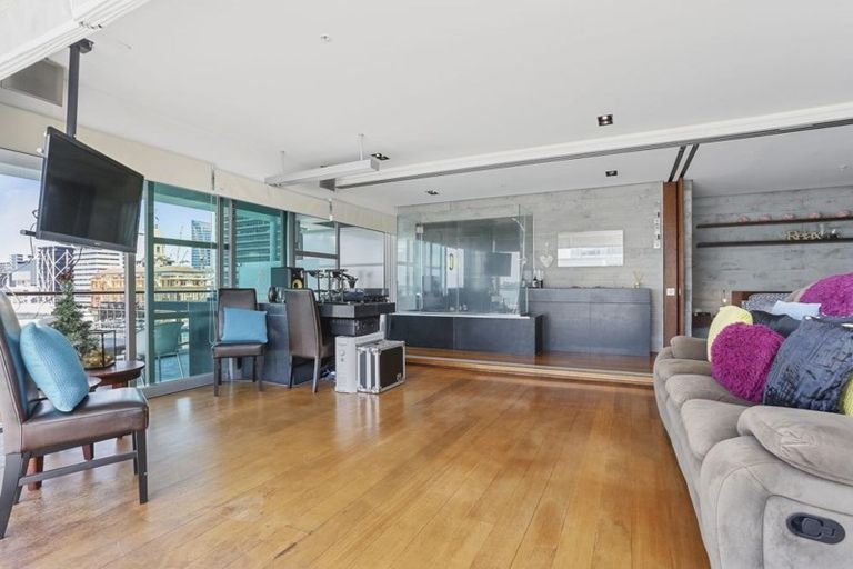 Photo of property in Shed 19 Princes Wharf Apartments, 6/137 Quay Street, Auckland Central, Auckland, 1010