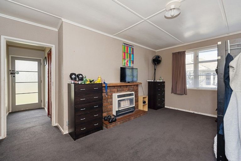 Photo of property in 81 Alfred Street, Fairfield, Hamilton, 3214