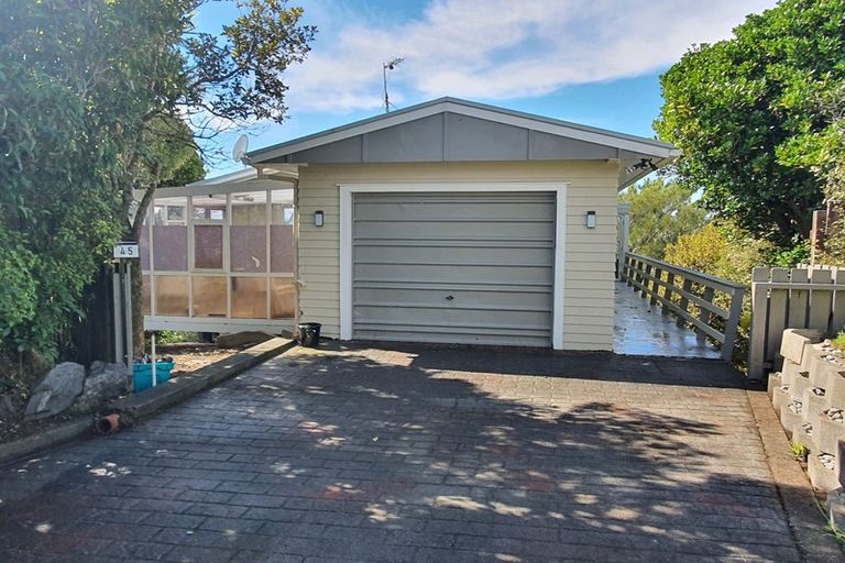 Photo of property in 45 Lomita Road, Johnsonville, Wellington, 6037