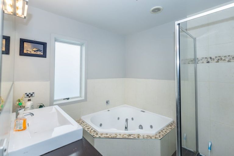 Photo of property in 3 Trinidad Place, Flagstaff, Hamilton, 3210