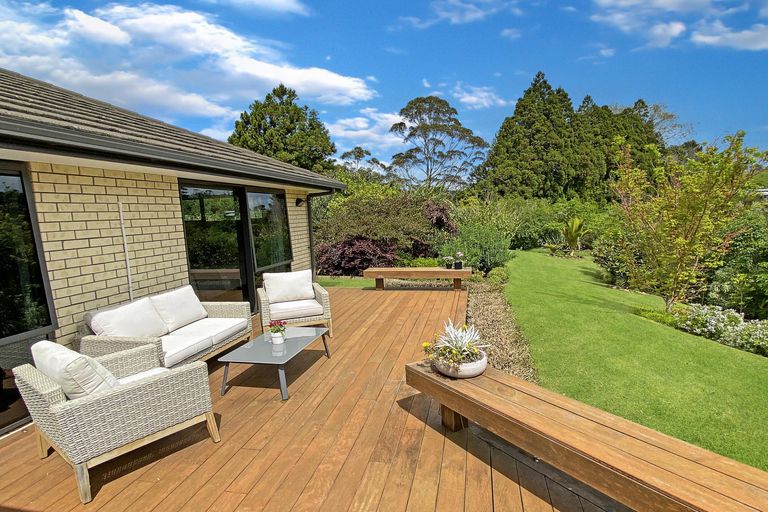 Photo of property in 71 Riddell Road, Kerikeri, 0230