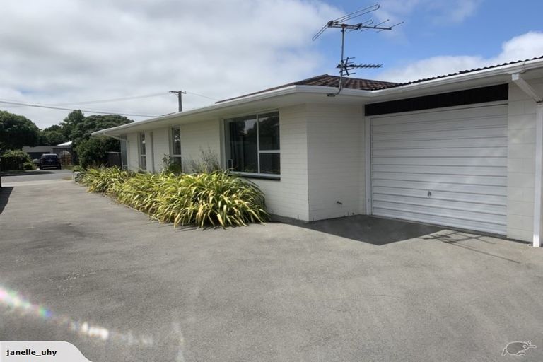Photo of property in 15 Gambia Street, Papanui, Christchurch, 8053