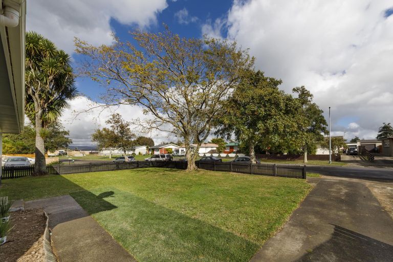 Photo of property in 42 Robinson Crescent, Westbrook, Palmerston North, 4412