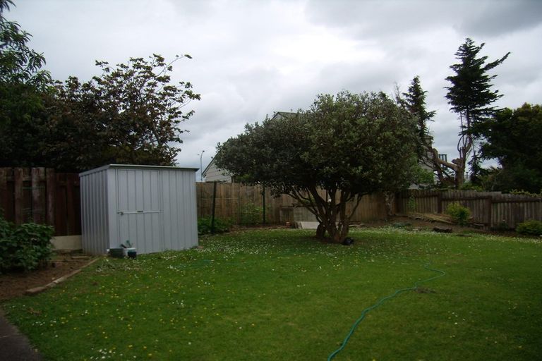 Photo of property in 20 Portadown Avenue, Pakuranga Heights, Auckland, 2010