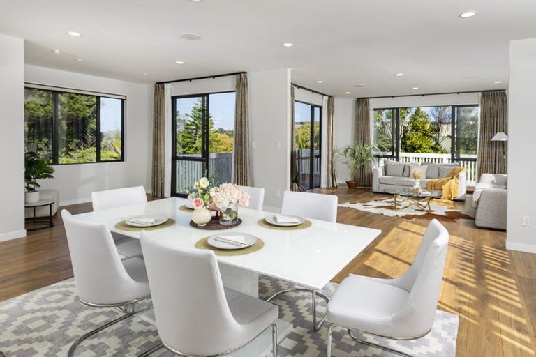 Photo of property in 8c Albany Highway, Greenhithe, Auckland, 0632