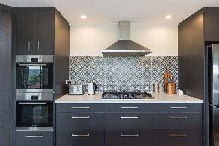 Photo of property in 52 Centre Road, Aokautere, Palmerston North, 4471