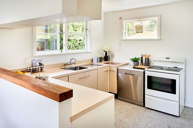 Photo of property in 63 Salford Street, Newlands, Wellington, 6037