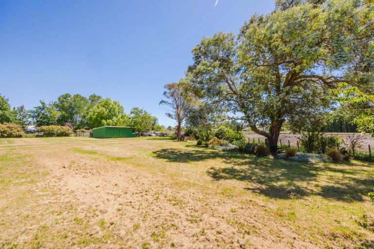 Photo of property in 2070 State Highway 2, Waipukurau, 4285