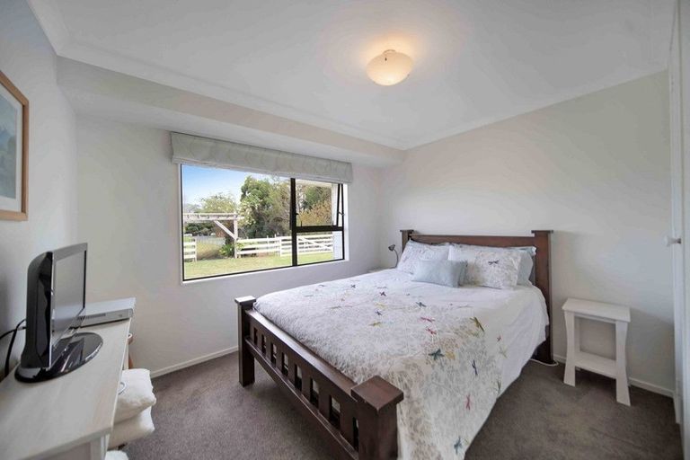 Photo of property in 1124 Awhitu Road, Pollok, Waiuku, 2683