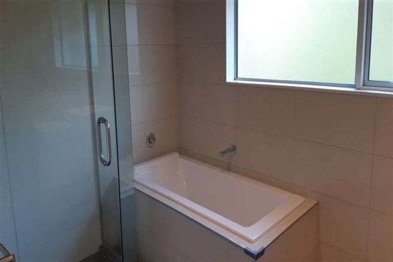 Photo of property in 7 Albertine Place, Greenhithe, Auckland, 0632