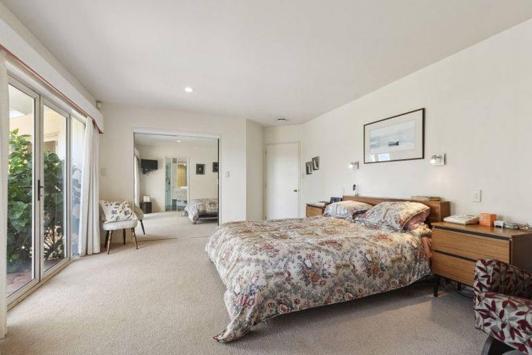 Photo of property in 84 Rushgreen Avenue, Pahurehure, Papakura, 2113