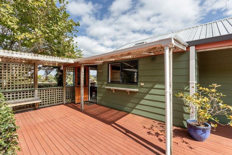 Photo of property in 116b Harbour View Road, Omokoroa, 3114