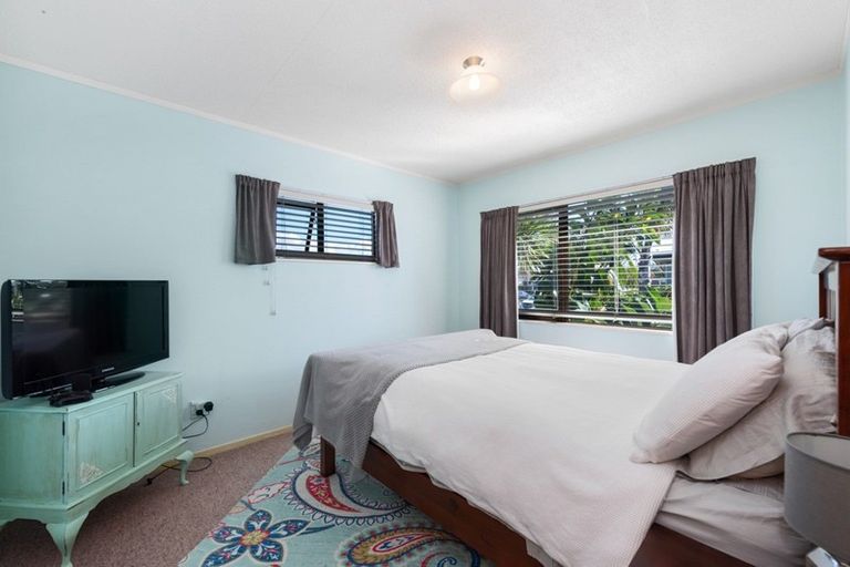 Photo of property in 1237 Papamoa Beach Road, Papamoa Beach, Papamoa, 3118