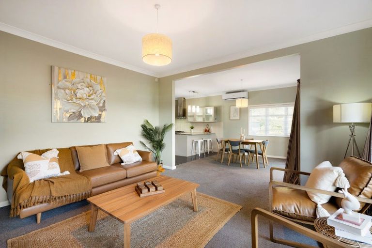 Photo of property in 2 Chambers Street, Napier South, Napier, 4110