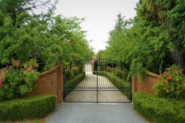 Photo of property in 10 Faith Place, West Melton, Christchurch, 7675