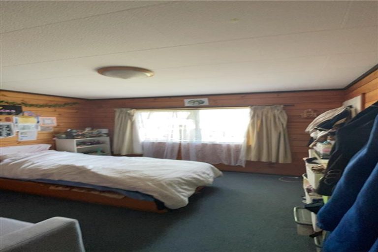 Photo of property in 1/34 Gatman Street, Birkdale, Auckland, 0626