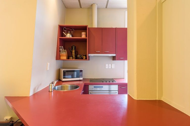 Photo of property in 5/17 Adelaide Road, Mount Cook, Wellington, 6021