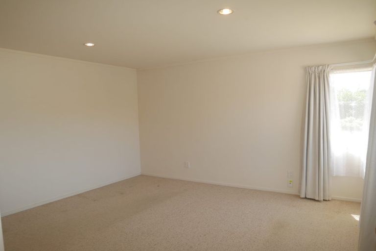 Photo of property in 125 Queens Road, Waikanae Beach, Waikanae, 5036