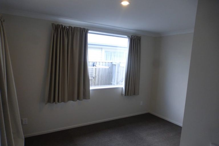 Photo of property in 22 Pounamu Place, Pegasus, 7612