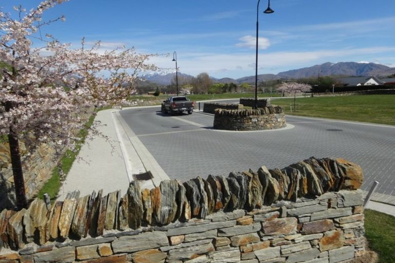 Photo of property in 7 Flynn Lane, Arrowtown, 9302