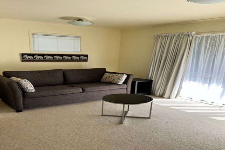 Photo of property in 44 Pacific Parade, Army Bay, Whangaparaoa, 0930