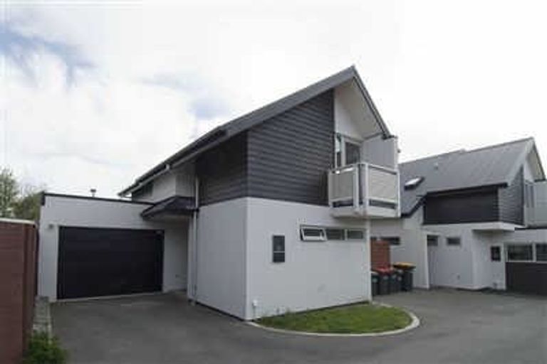 Photo of property in 30 Mayfair Street, Riccarton, Christchurch, 8011