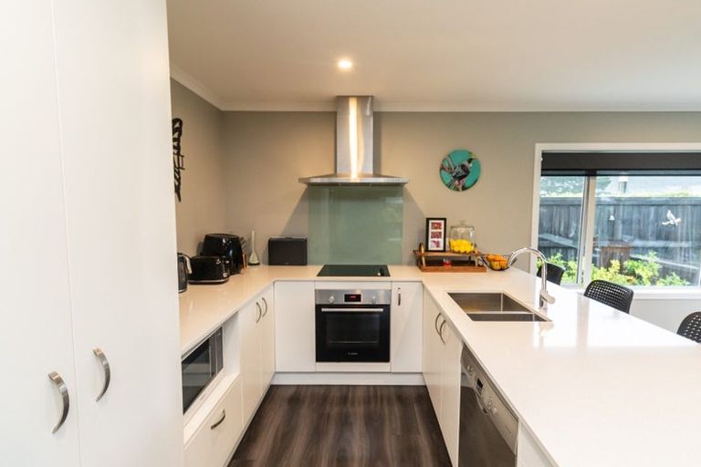 Photo of property in 51 Grovedale Square, Wainuiomata, Lower Hutt, 5014