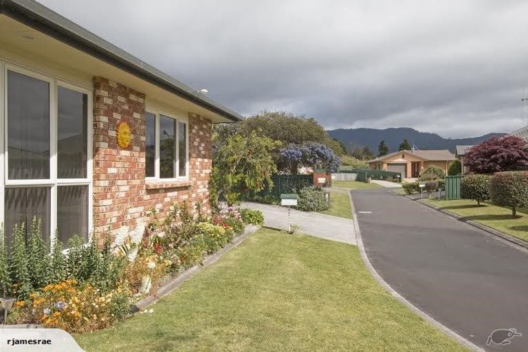 Photo of property in 11 Donegal Place, Katikati, 3129