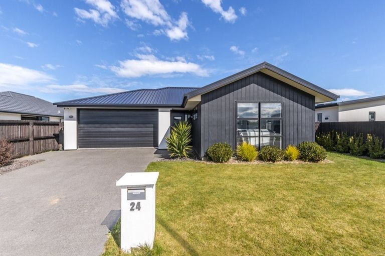 Photo of property in 24 Kingsbridge West, Burwood, Christchurch, 8083