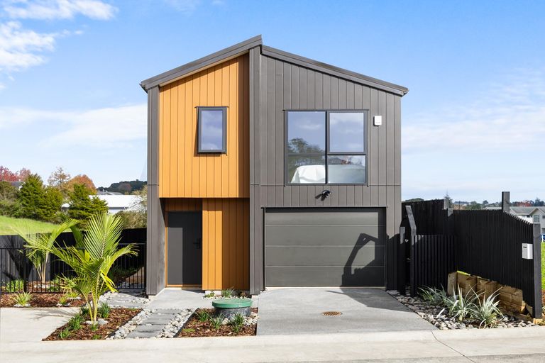 Photo of property in 12 Nanjing Road, Pukekohe, 2120