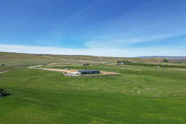 Photo of property in 16 Leaning Rock Road, Springvale, Alexandra, 9393