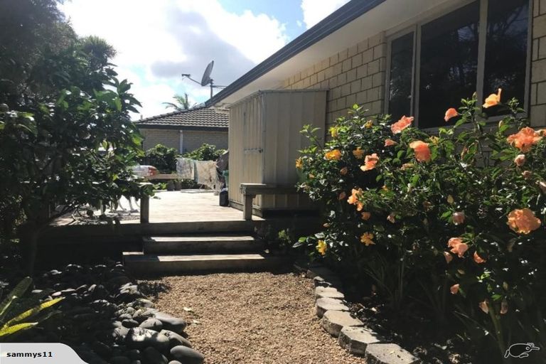 Photo of property in 11 Starlight Cove, Hobsonville, Auckland, 0618