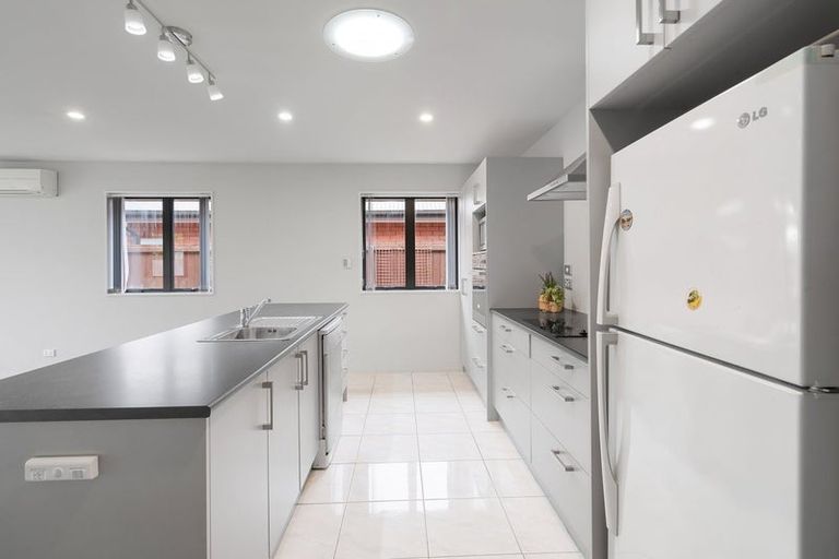 Photo of property in 520 Mairehau Road, Parklands, Christchurch, 8083