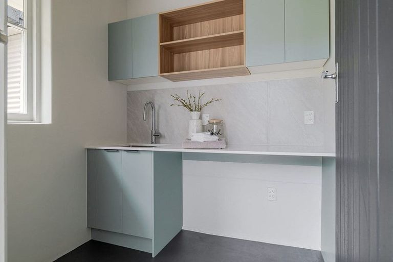 Photo of property in 36 Rainforth Street, Roslyn, Palmerston North, 4414